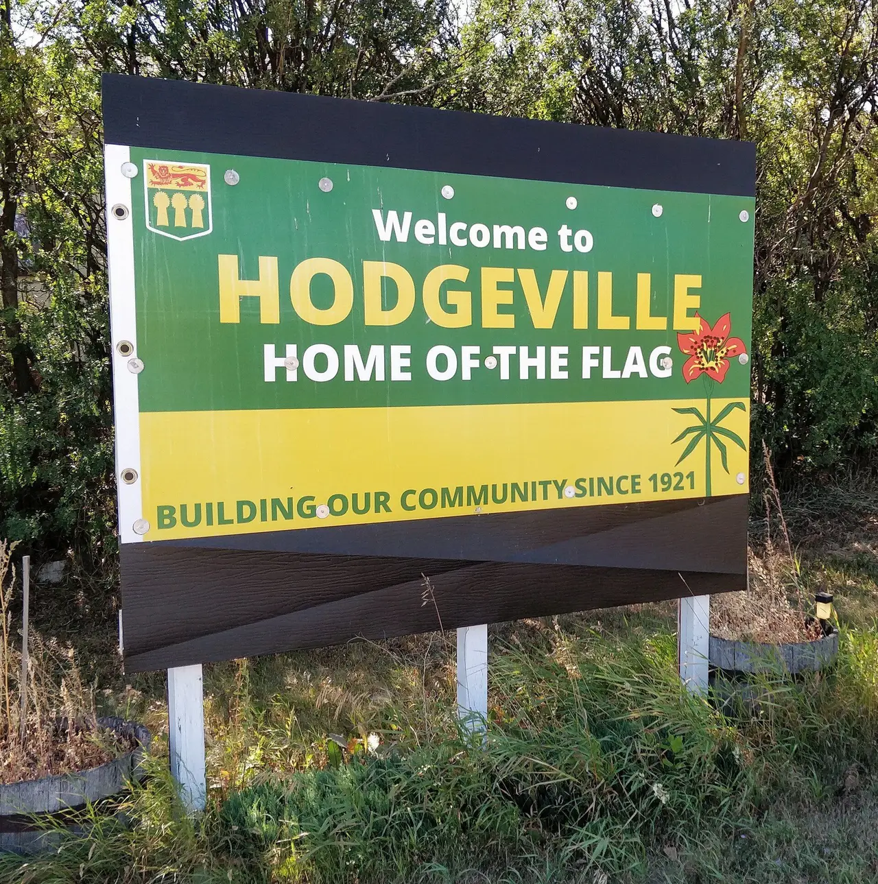 Hodgeville welcome sign, Home of the Flag, 2020