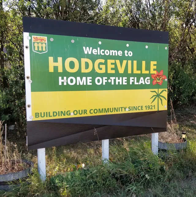 Hodgeville welcome sign, Home of the Flag